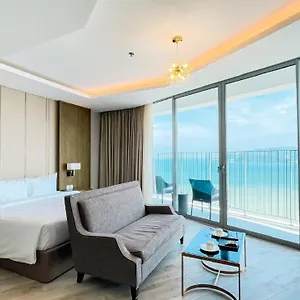Panorama Luxury Sea View Нячанг